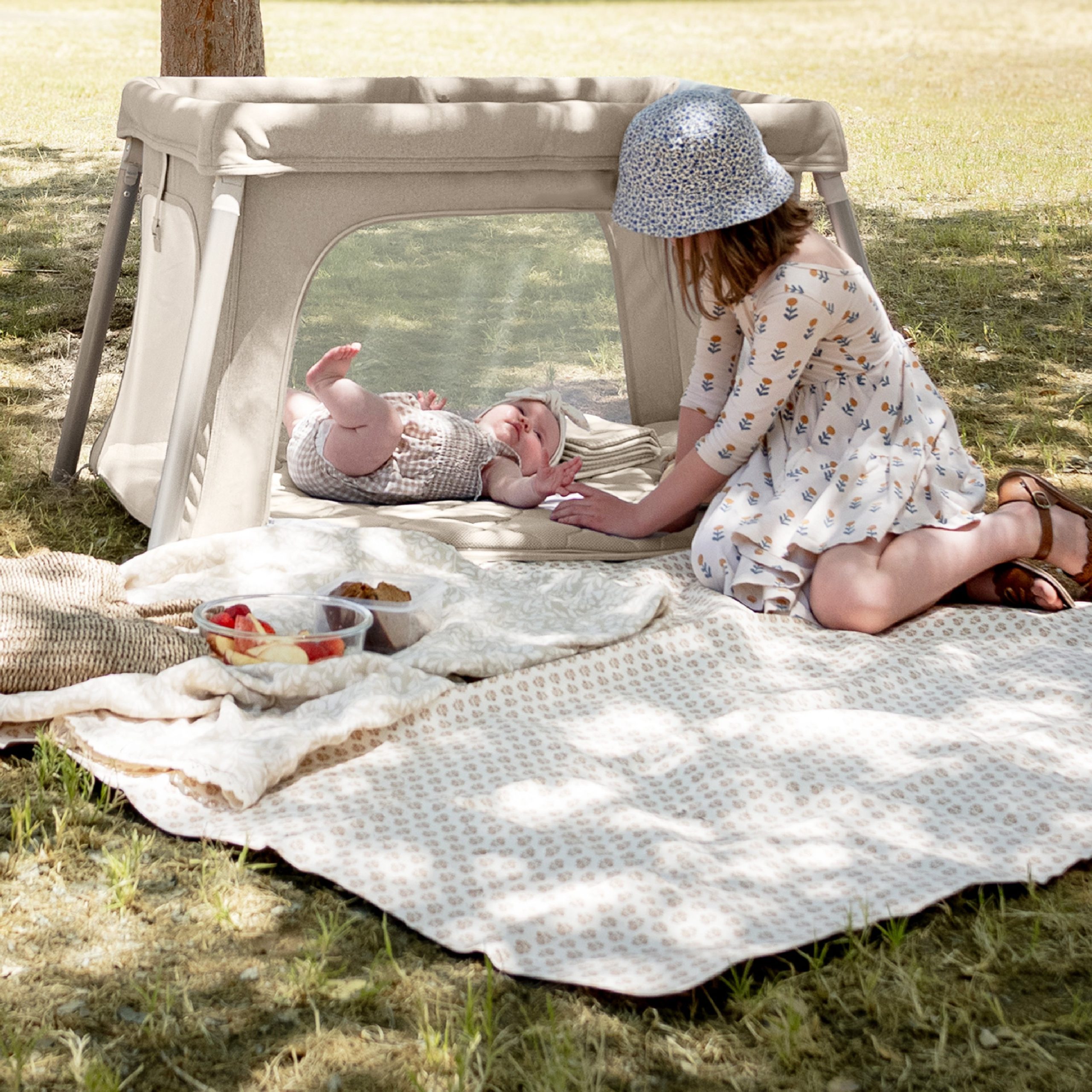 Compact Travel Crib & Play Yard - Image 15