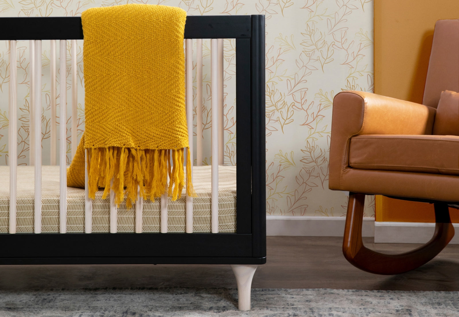 Lolly Convertible Crib - Image 14