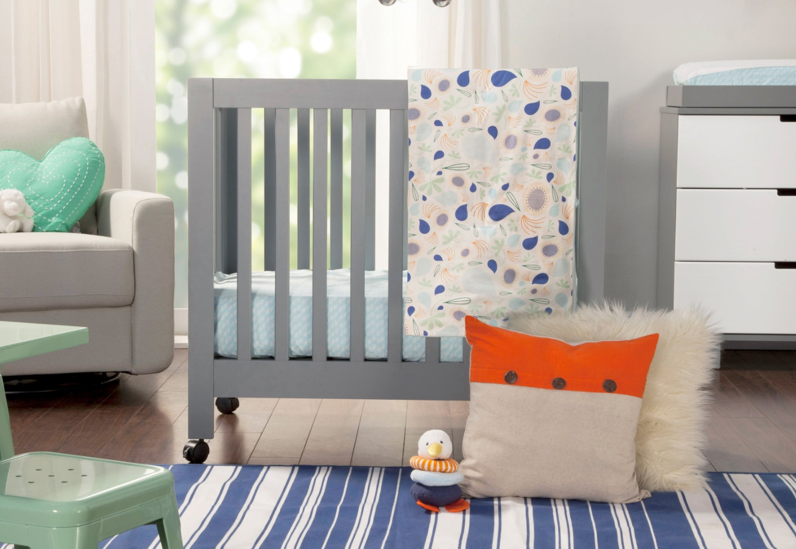 Origami Mini Crib - Image 10